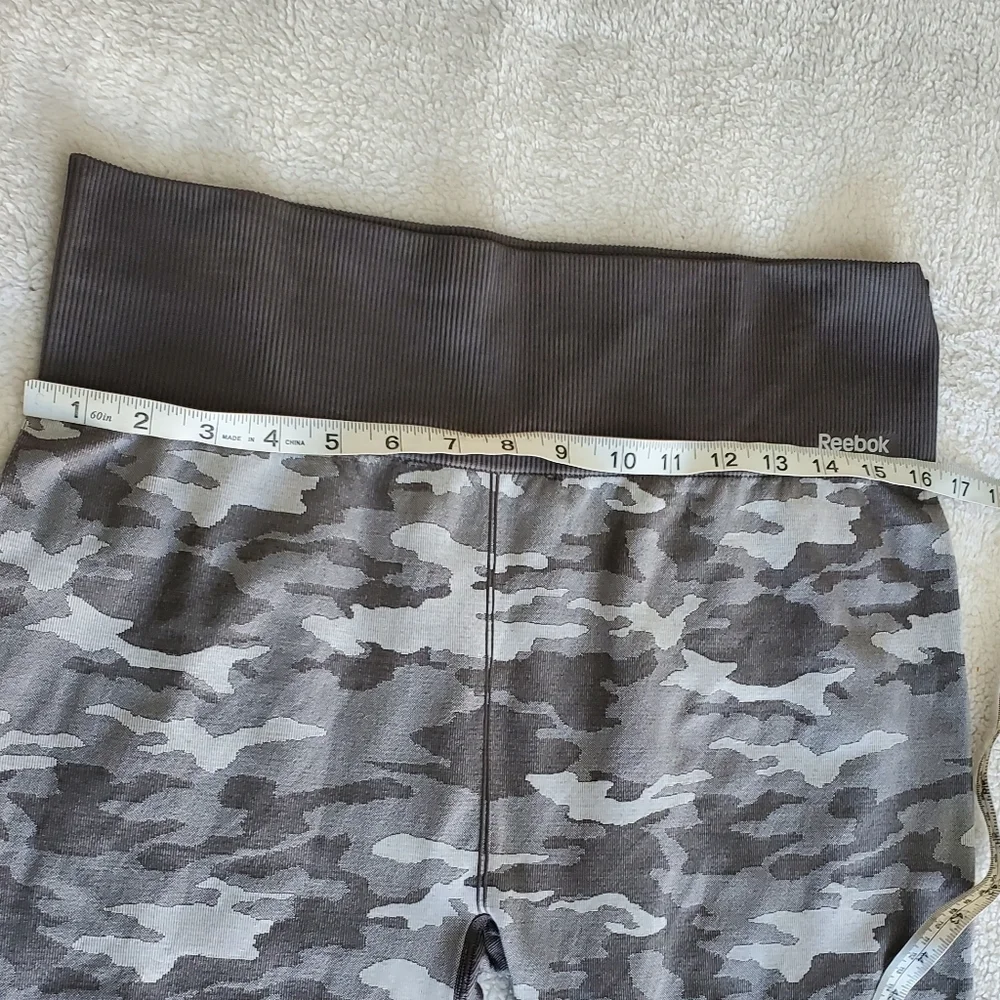 Reebok Gray Camo Leggings‎ 2XL Workout Walking Yoga Running